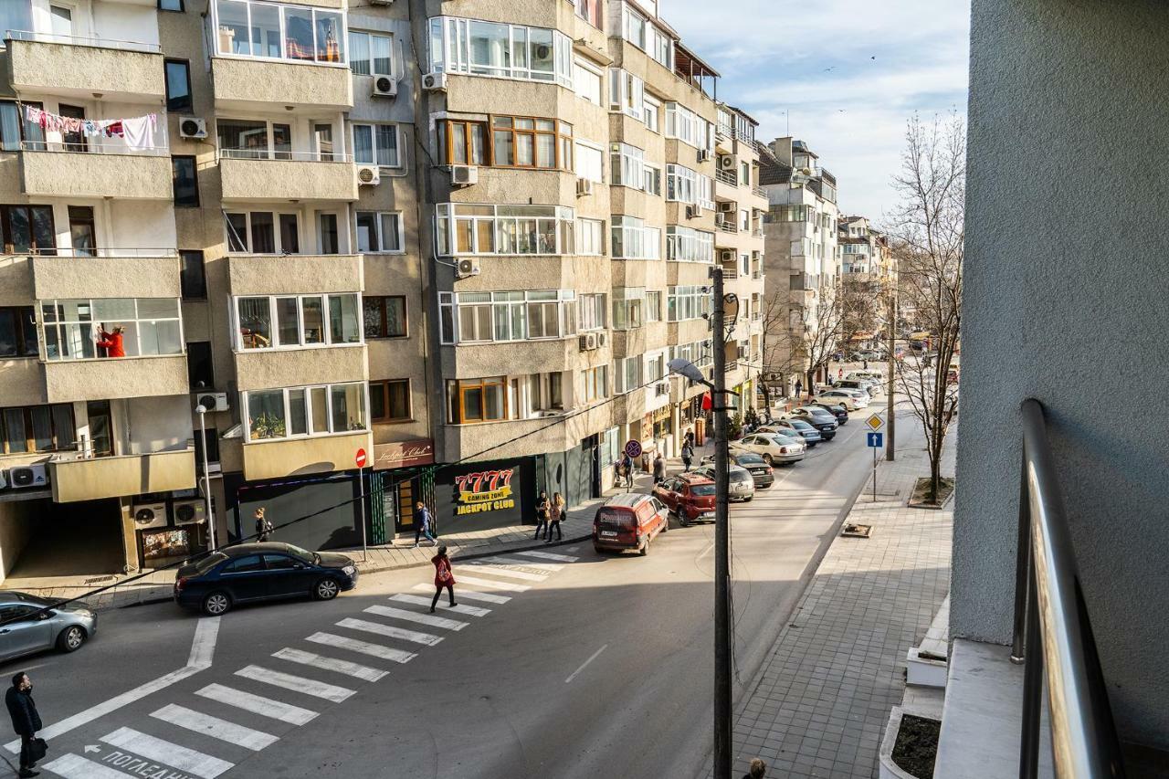 Апартаменты Loft Варна Экстерьер фото